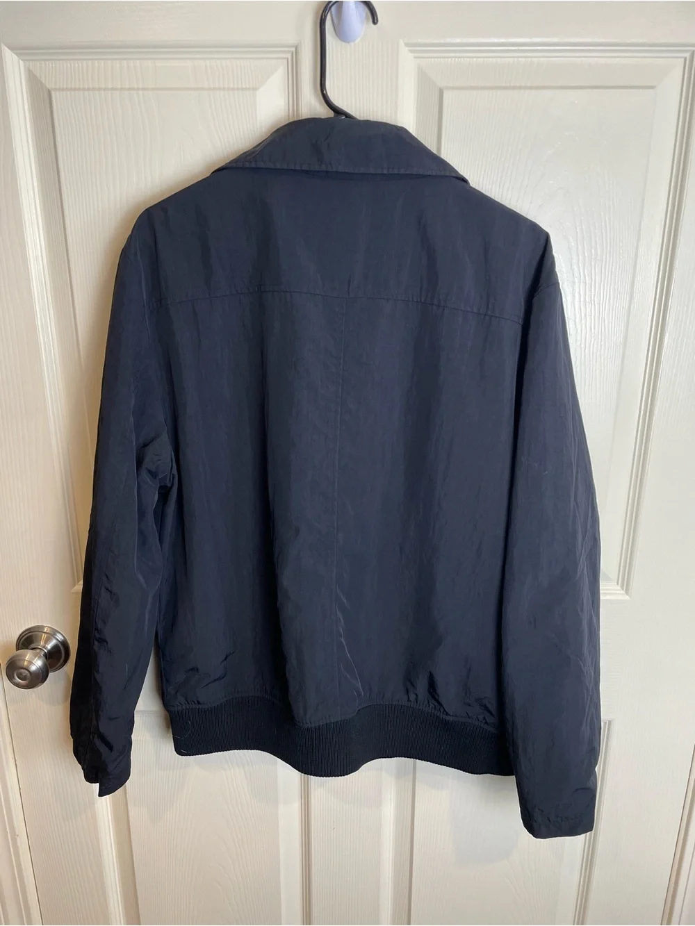 Banana Republic Men's black Zip Bomber Jacket Nylon Insulated Large
